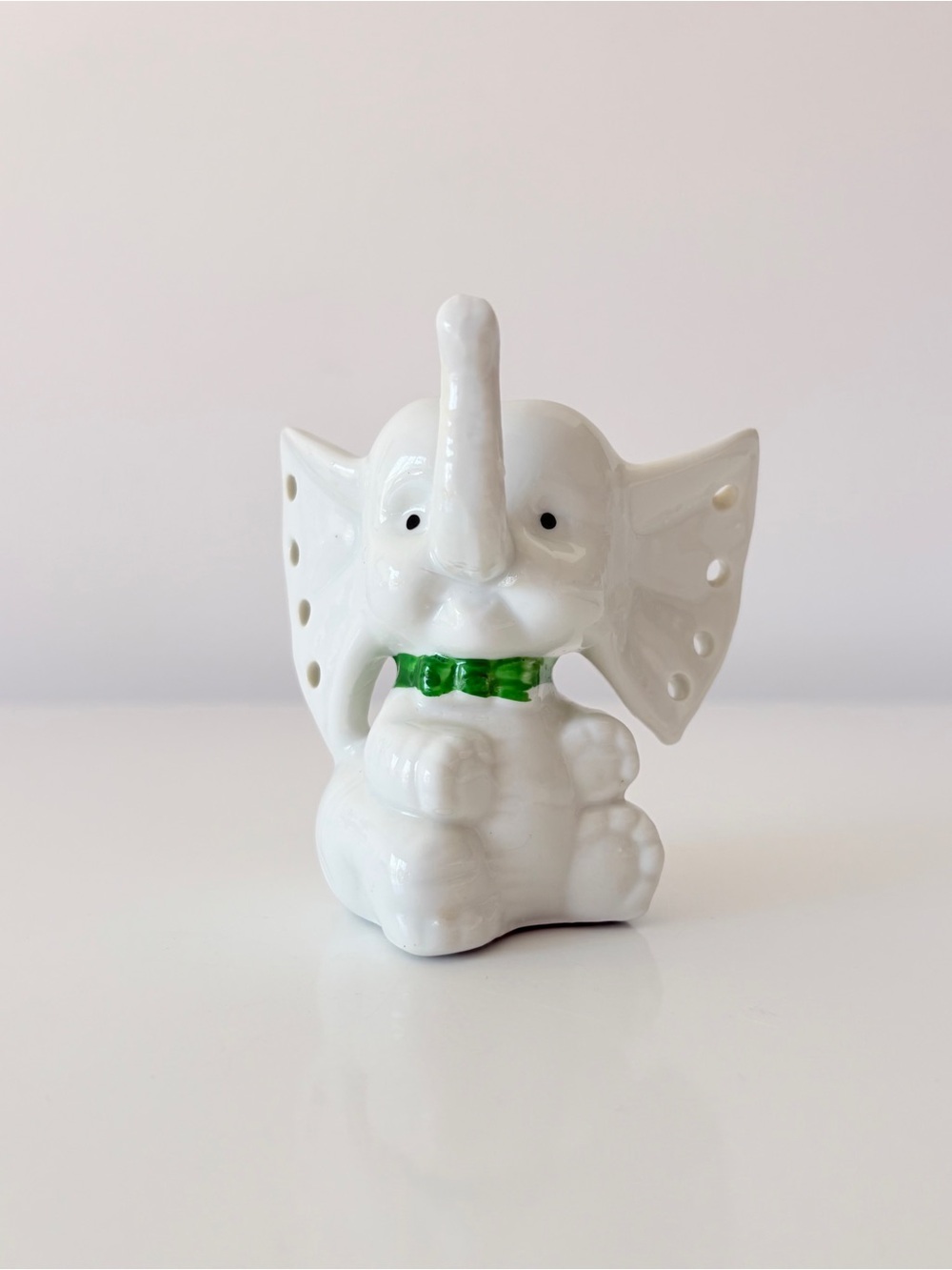 Vintage Ceramic Elephant Earring Ring Holder Trunk Up Green Bow Trunk Up White